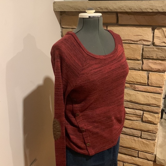 Sweet Wanderer Tops - Sweet Wanderer long sleeve shirt with elbow patch & button detail